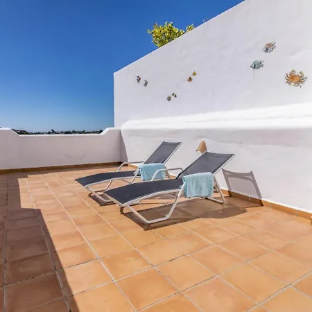 Penthouse In Marbella, Seaview, Jacuzzi 马尔韦利亚