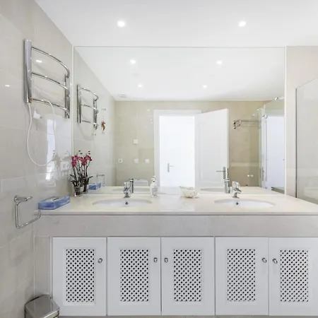 公寓 Penthouse In Marbella, Seaview, Jacuzzi *